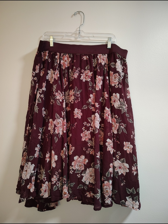 torrid Dresses & Skirts - Torrid Burgundy Floral Midi Skirt with Pink Roses